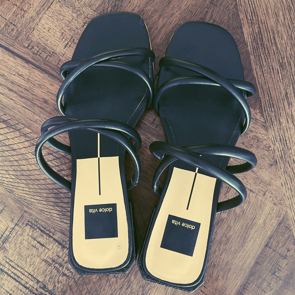 Dolce Vita Women's Hapi Sandal Black Leather US Size 8